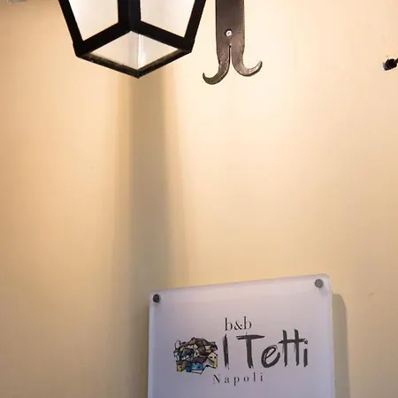 I Tetti Oda ve Kahvaltı Napoli